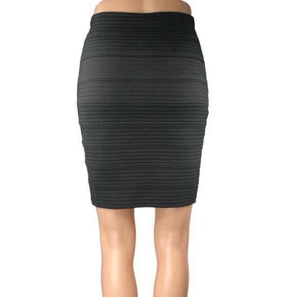 H&M Black Knit Bandage High Waist Mini Bodycon Straight Pencil Skirt Size 2 - Picture 3 of 5